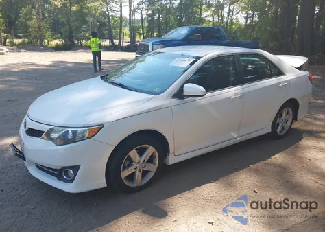 2012 Toyota Camry Se z USA, uszkodzony, nr VIN 4T1BF1FK1CU614490